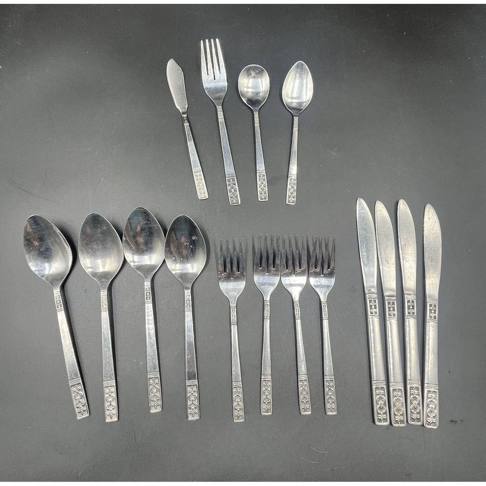 Vtg Custom‎ Craft MCM Stainless Taiwan 4 Knives, Salad Forks, Tablespoons, etc